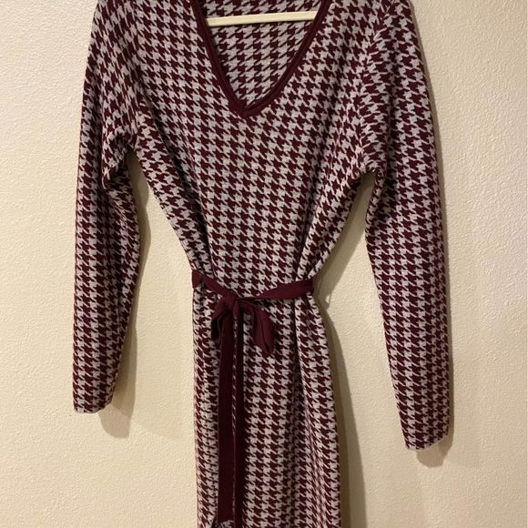 Kier +J Geena 100% Cashmere Sweater Dress Cranberry & White Houndstooth Medium - Picture 2 of 5